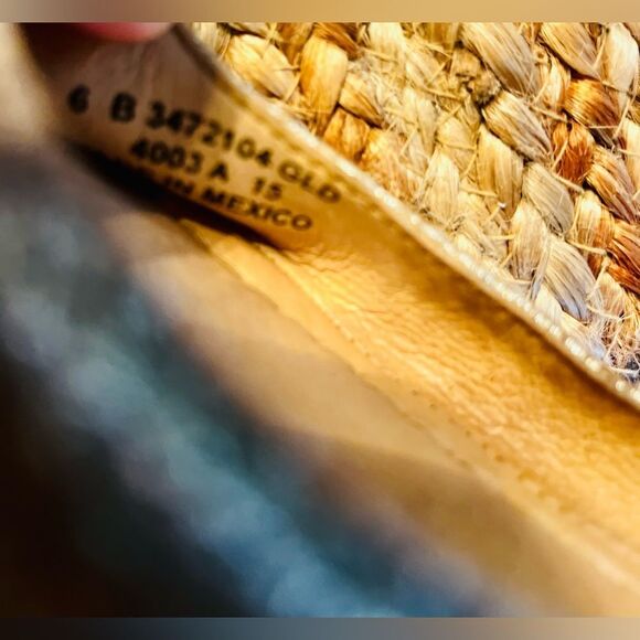 Frye Women's Carson Metallic Gold ballet shoes; size 6; Preloved & very comfy - Picture 8 of 15